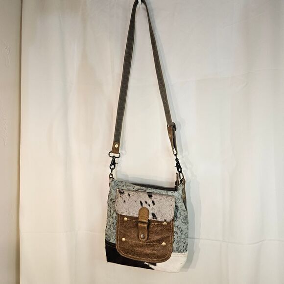 Myra Bag Western Shoulder Bag‎ - Picture 1 of 11